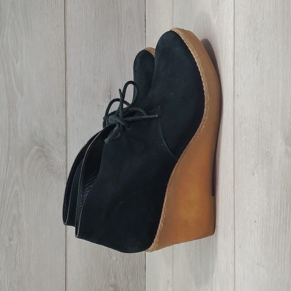 Cole Haan Womens Suede Wedge Comfort Boots shoes sz 8B - Picture 2 of 11